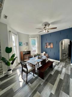 Cozy Apartment 3 BR Near Downtown Parking - Chicago - 3