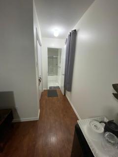 Spruce Lodge - London - 3
