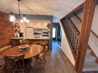 Townhouse in Seven Springs 3bed 2bath sleeps 8 aircon wifi - Champion - 9