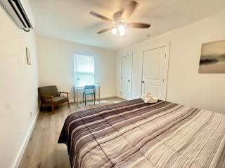1BR and 1 BA in the Prime Location of Montrose, Houston's Best Spots - Houston - 1