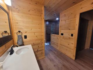 The Saige - Hot Tub, Fire Pit, and huge entertainment area - 2