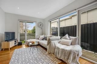 Blue Chip Williamstown Beach Bay Townhouse - 6