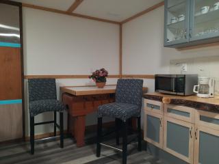 Hampton Haven & Jacuzzi - Saskatoon - 4