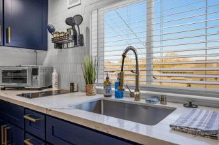Rucker Avenue Cozy Bungalow - Everett - 1