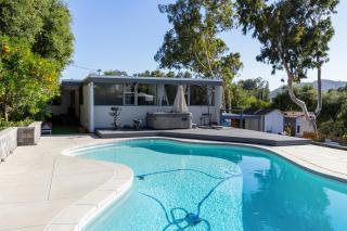 Mid-century Masterpiece With Pool , Spa & Tesla - Escondido - 1