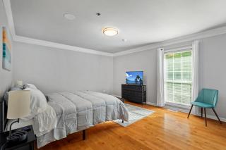 Luxury Brooks Retreat - 3