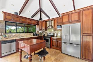 Spacious Villa Retreat in Private Resort - Playa Hermosa - 9