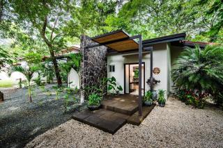 Renovated 3 bd Beach Walkable Pool - Potrero - 8