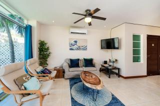 Steps to Beach Condo with Pool - Playa Flamingo - 8