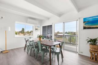 Villa Maris - Pet Friendly with Spa & Fire Pit - 8
