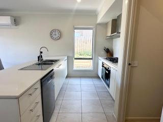 Coastal Oasis - 10 mins to Torquay, 10 mins to Geelong ! - Mount Duneed - 5