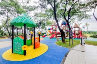 Compact Designed 3BR Sky House BSD Apartment near AEON Mall By Travelio - Tangerang - 1