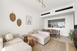 Vayk - Modern 2 BD apartment - Dubai - 6