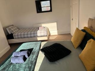 Whitby Elegance Free Parking, Close to Metro and Bus Station - Tynemouth - 2