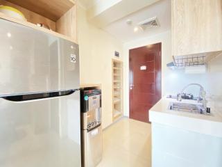 Comfort Designed 1BR Apartment at Gateway Pasteur By Travelio - Bandung - 4