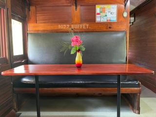 Mt Nebo Railway Carriage and Chalet - - 6