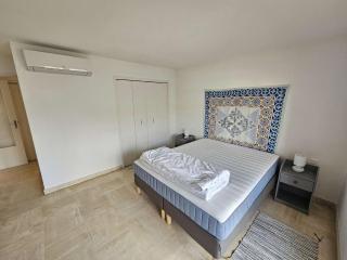 Bel appartement, 6 couchages, WIFI, climatisé, parking, 10 minutes à pied de la mer - Sanary-sur-Mer - 2