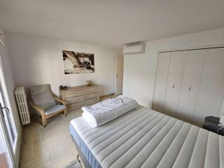 Bel appartement, 6 couchages, WIFI, climatisé, parking, 10 minutes à pied de la mer - Sanary-sur-Mer - 1