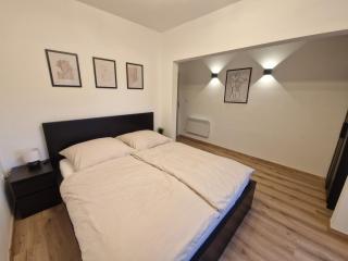 Ferienwohnung am See - Obergeschoss - Ruhige Lage - Eigener Garten - Borken - 8
