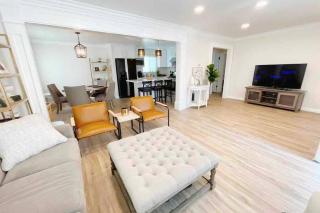 Spacious 3BR Modern Home in LA Perfect for Family - El Monte - 1