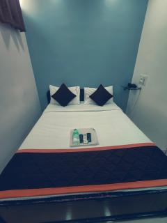 Hotel golden arch - Bangalore - 0
