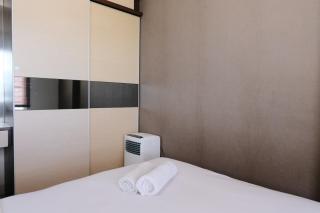 Spacious 3BR Combined Unit at Pinewood Apartment By Travelio - 2