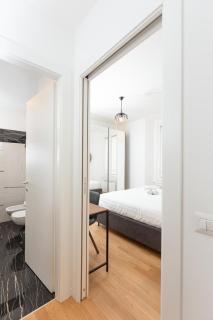 ArtStay Exclusive Apt Navigli, Metro & Parking - 3