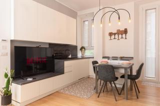 ArtStay Exclusive Apt Navigli, Metro & Parking - 0