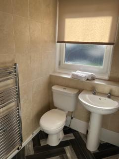 Sleeps6-WiFi-Parking-Ideal for Tradesmen-Garden - Airdrie - 5