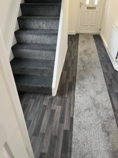 Sleeps6-WiFi-Parking-Ideal for Tradesmen-Garden - Airdrie - 6