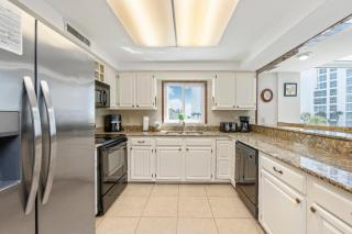 3036 Free Beach Setup in 2025 Season Shoreline Towers - 1