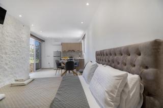 Gkountis Garden Studio - 3