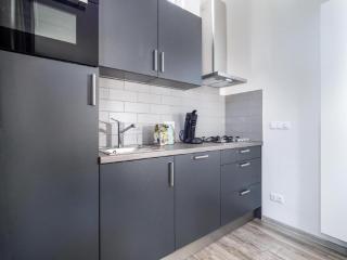 Luxury Chalet in Woods with Terrace - Hoenderloo - 7