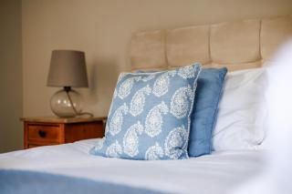 Gull House - Charming Cottage Feel with Log Burner - Poole - 1