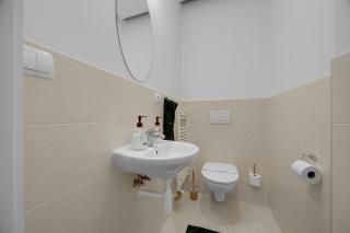 REVON Art-Deco Old Town Apartment - 6