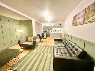 Private Garden Apartment with Geodome - Manchester - 7