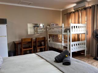 The Palms Venue & Accommodation - Cradock - 4