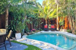 Tropical 2 bedroom home with private pool - South Golden Beach - 8
