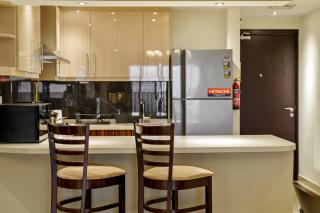 Cozy 2BR in Elite Downtown Residence with Canal view - Dubai - 7