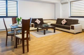 Central Apartments - Green - 9