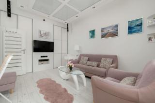 Cosy Apartment in Łódź with Parking Niciarniana by Noclegi Renters - Łódź - 6