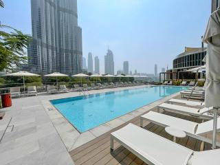 Chic apartment for 4 with Burj Khalifa views - Dubai - 8
