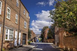 Coach House Loft - York - 6