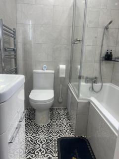 Modern self contained studio flat - Londra - 4