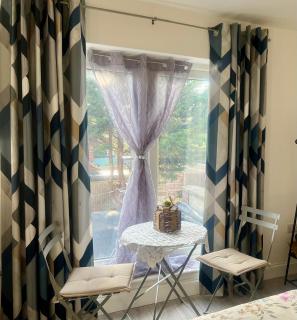 Modern self contained studio flat - Londra - 0