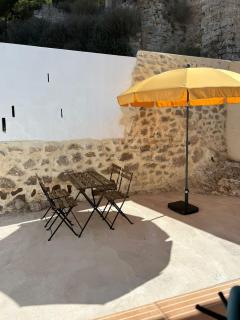 Castle View House - Ayora - 1