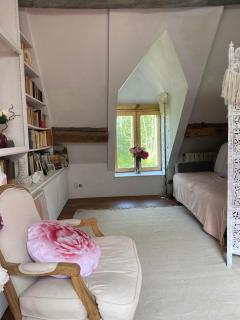 LE PRESBYTERE - - 1
