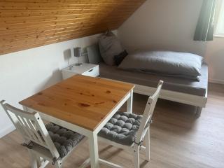 Gemütliches Zimmer im Grünen - Grebenhain - 6