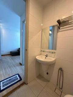 3-5 PAX FAMILY ROOM THE WAVE MELAKA APARTMENTs - - 2