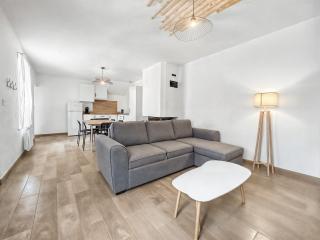 Jardin Privé et Déco Moderne à Vichy - Vichy - 9